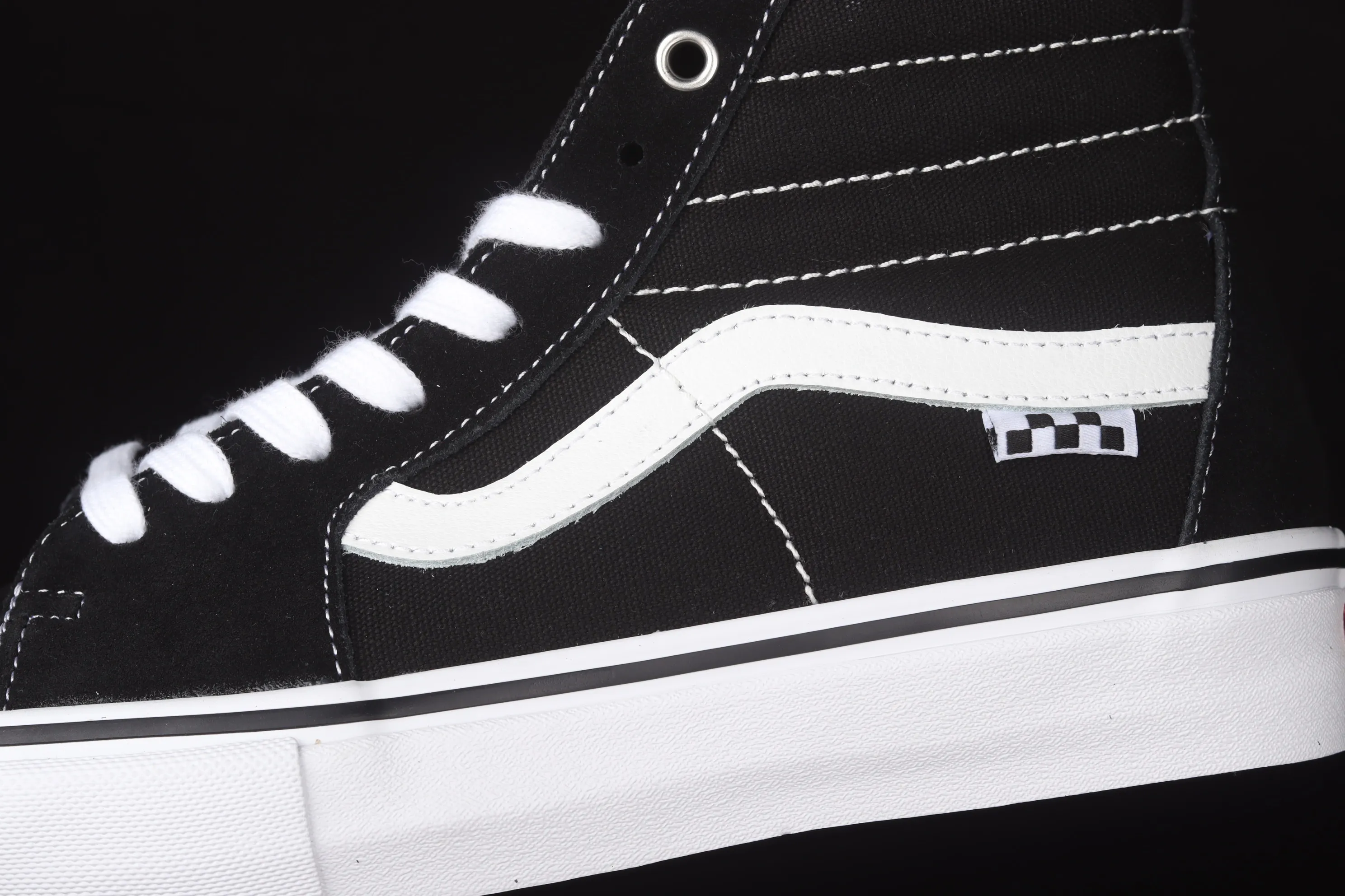 All categories Vans Vans series Vans Mid Vans China Vans Sk8-Hi Vans black side checkerboard professional skateboard shoes VN0A5FCCY28